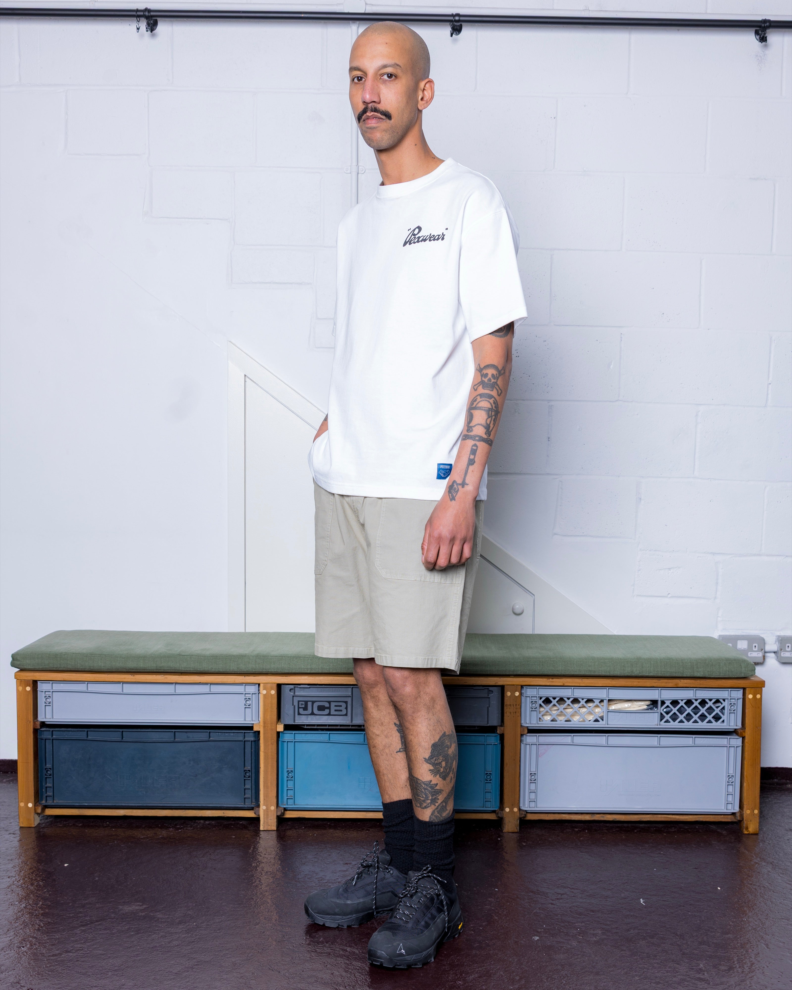 Pexwear Italic Wide Fit Tee - White
